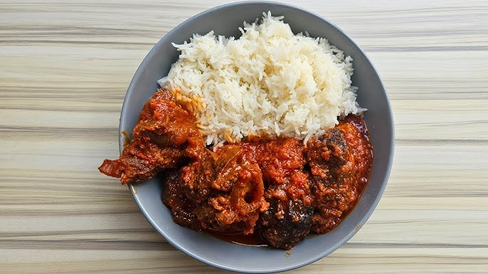 HOW TO COOK BEEF STEW NIGERIAN | RICE AND STEW NIGERIAN | NIGERIAN STEW RECIPE WITH RICE
